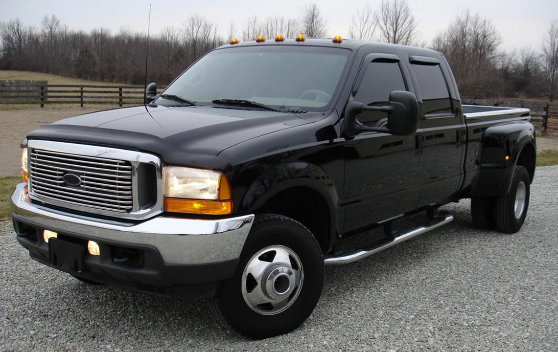 Pros and cons of buying used trucks online